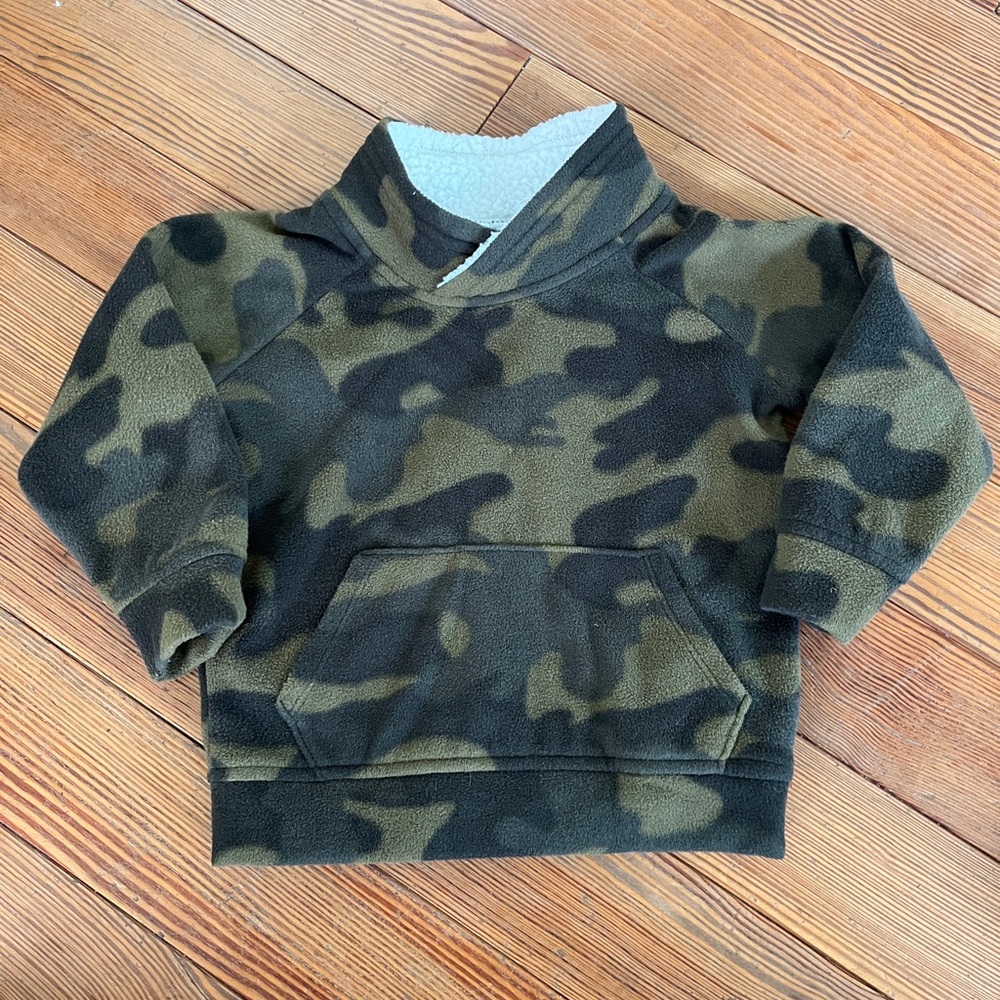 Old Navy Green Camo Kids Pullover